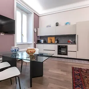 Household Settembrini 3*, Milano İtalya